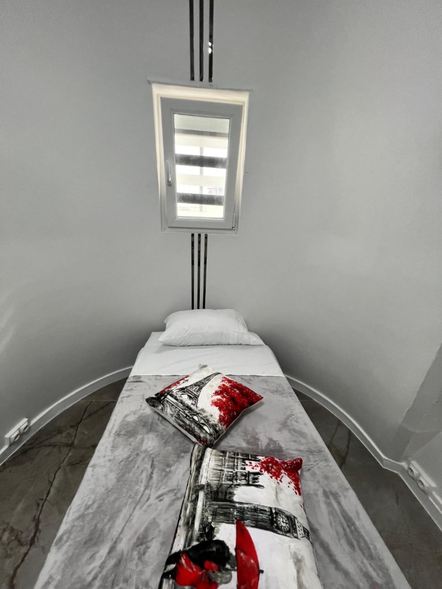 Paris Bastille Bercy Gare De Lyon Chambre Climatisee 9M2 Ideal 1 Pers ,Max 2 Pers Екстериор снимка