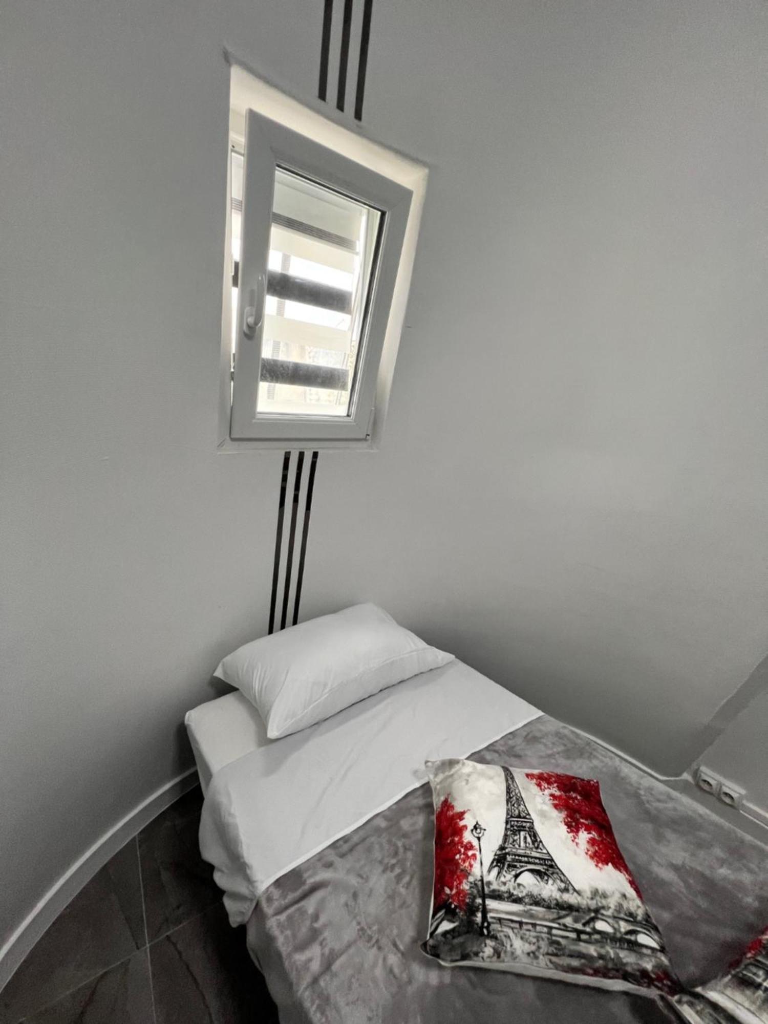 Paris Bastille Bercy Gare De Lyon Chambre Climatisee 9M2 Ideal 1 Pers ,Max 2 Pers Екстериор снимка
